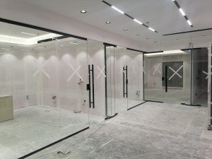 ابواب زجاج سحاب